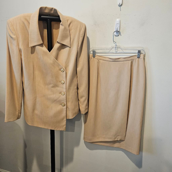 Women's Laura Henson Vintage 80s Beige Skirt Suit Set Size 12 - Picture 7 of 9